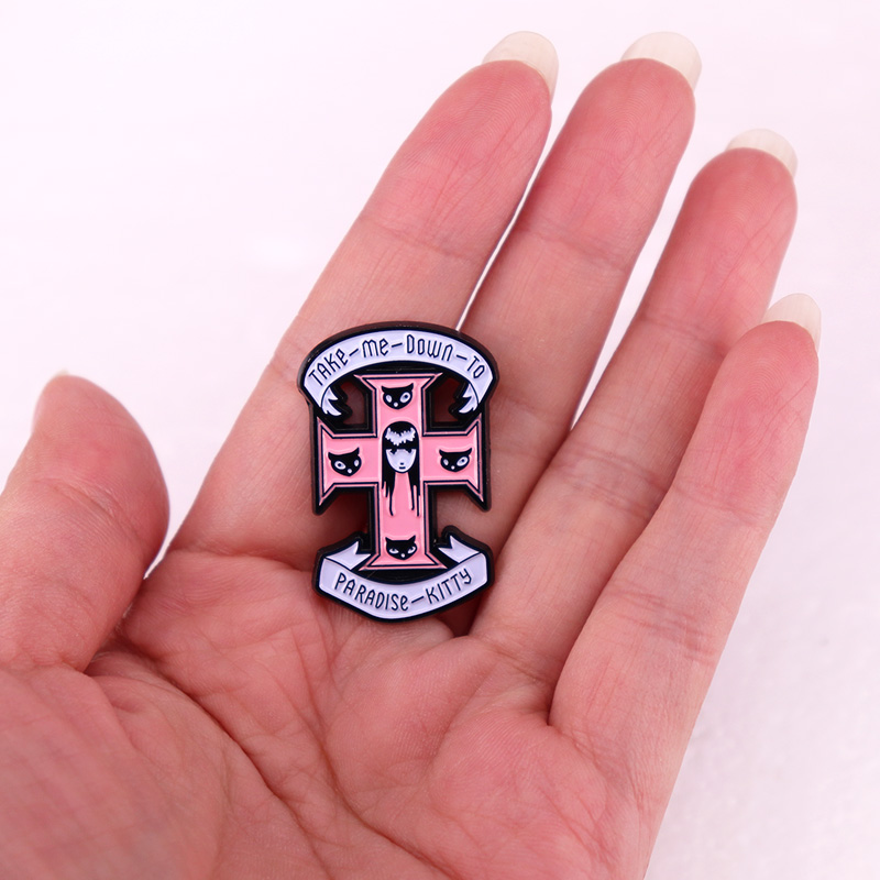 Emily the Strange Take Me Down - Paradise Jewelry & Watches Llc Miami Photos のレビューと価格