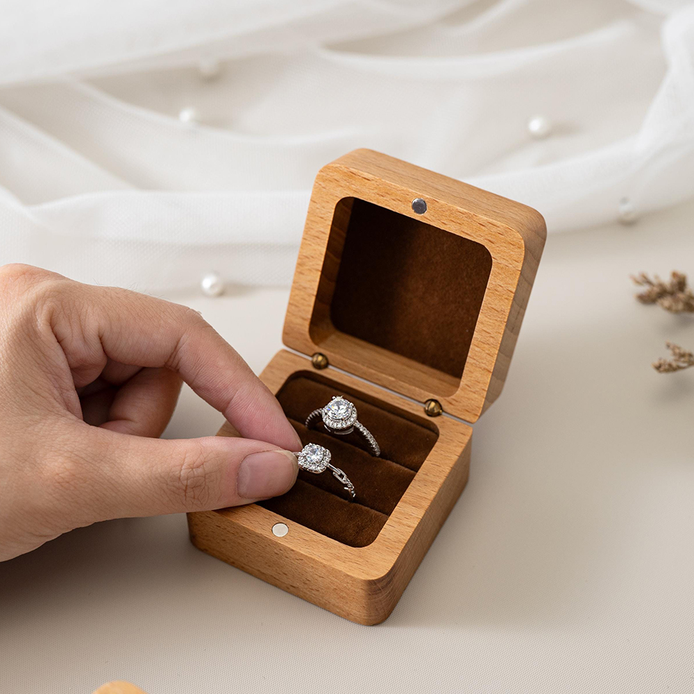 Personalized Carved Wooden Rin - Couple Ring Set のレビューと価格