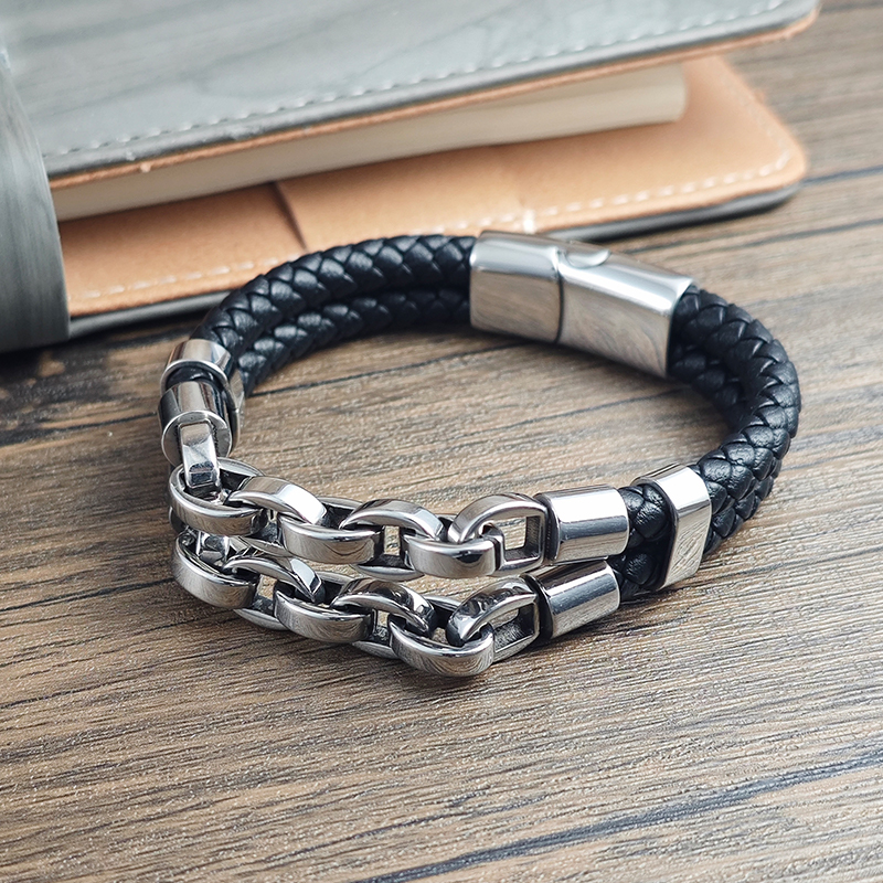 Multi layer men's leather brac - Charm Bracelet Beads のレビューと価格